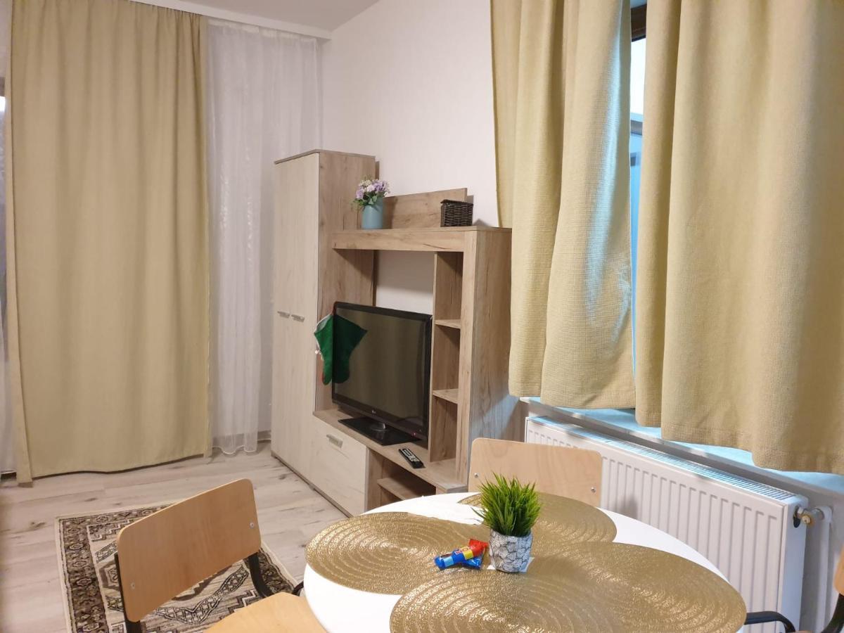 Lucky Residence Astra 1 Braşov Esterno foto