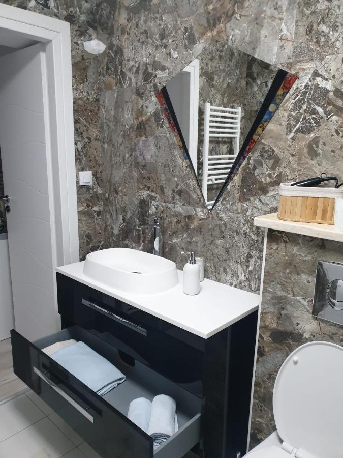 Lucky Residence Astra 1 Braşov Esterno foto